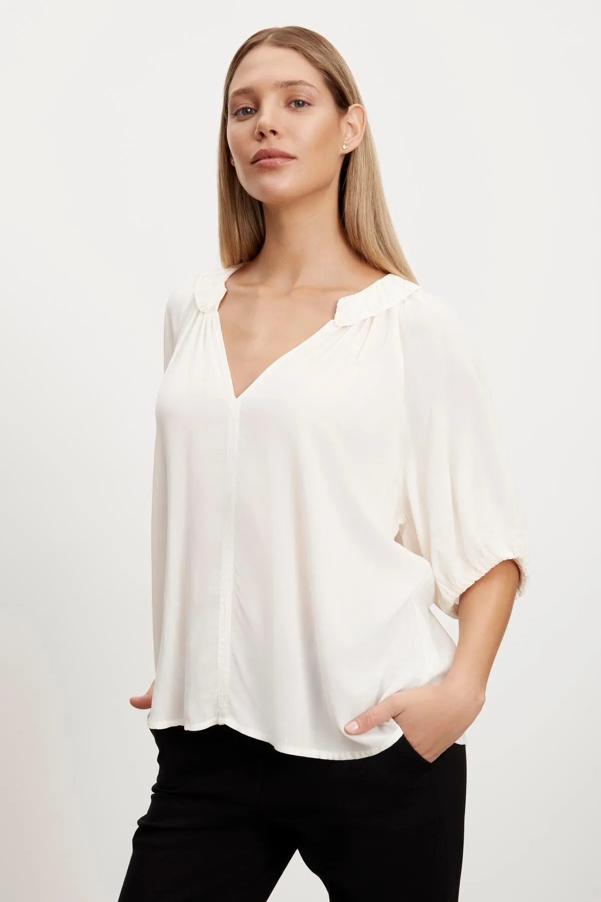 ALEGRA V-NECK TOP