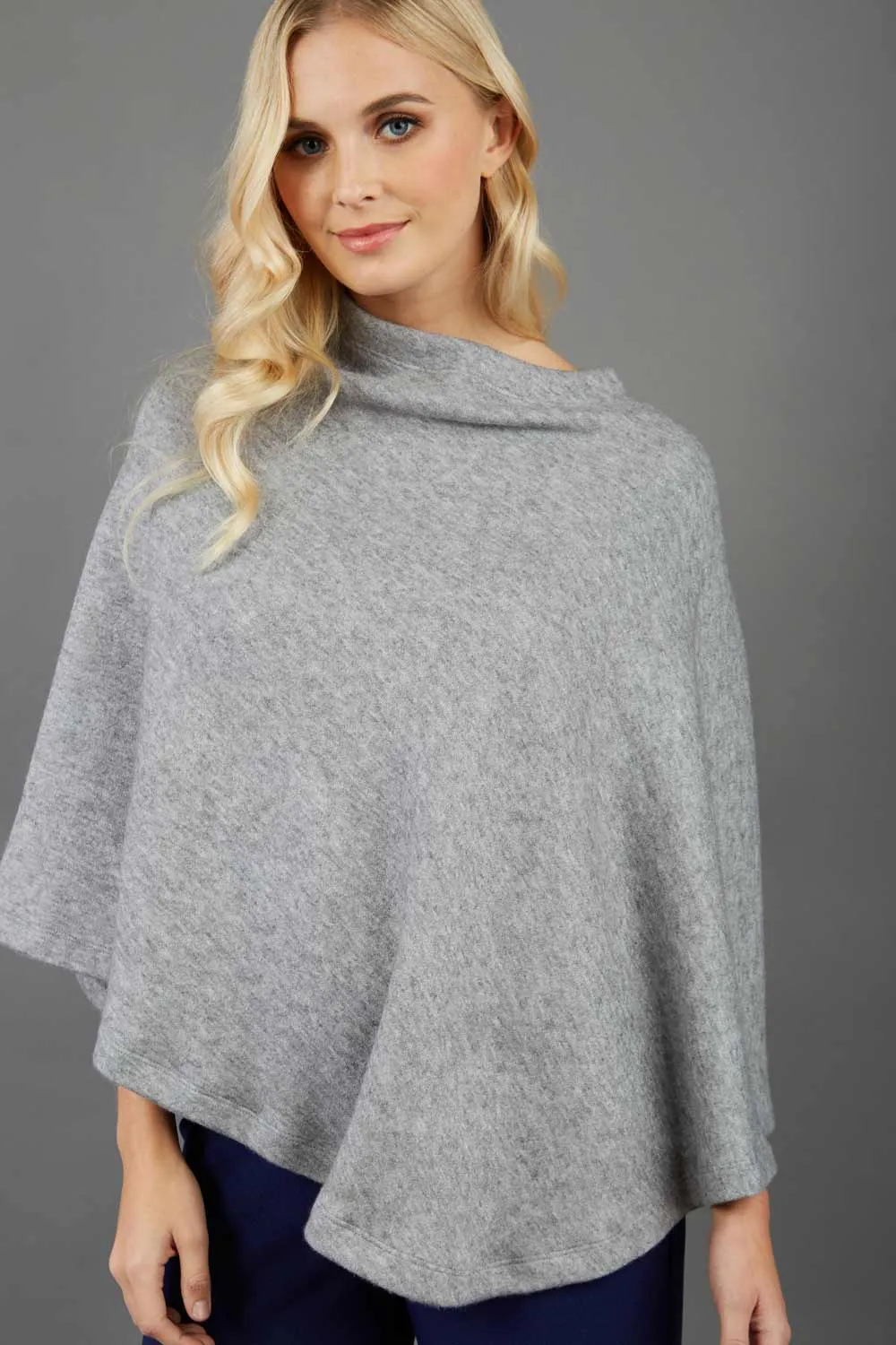 Rosalia Tricot Poncho