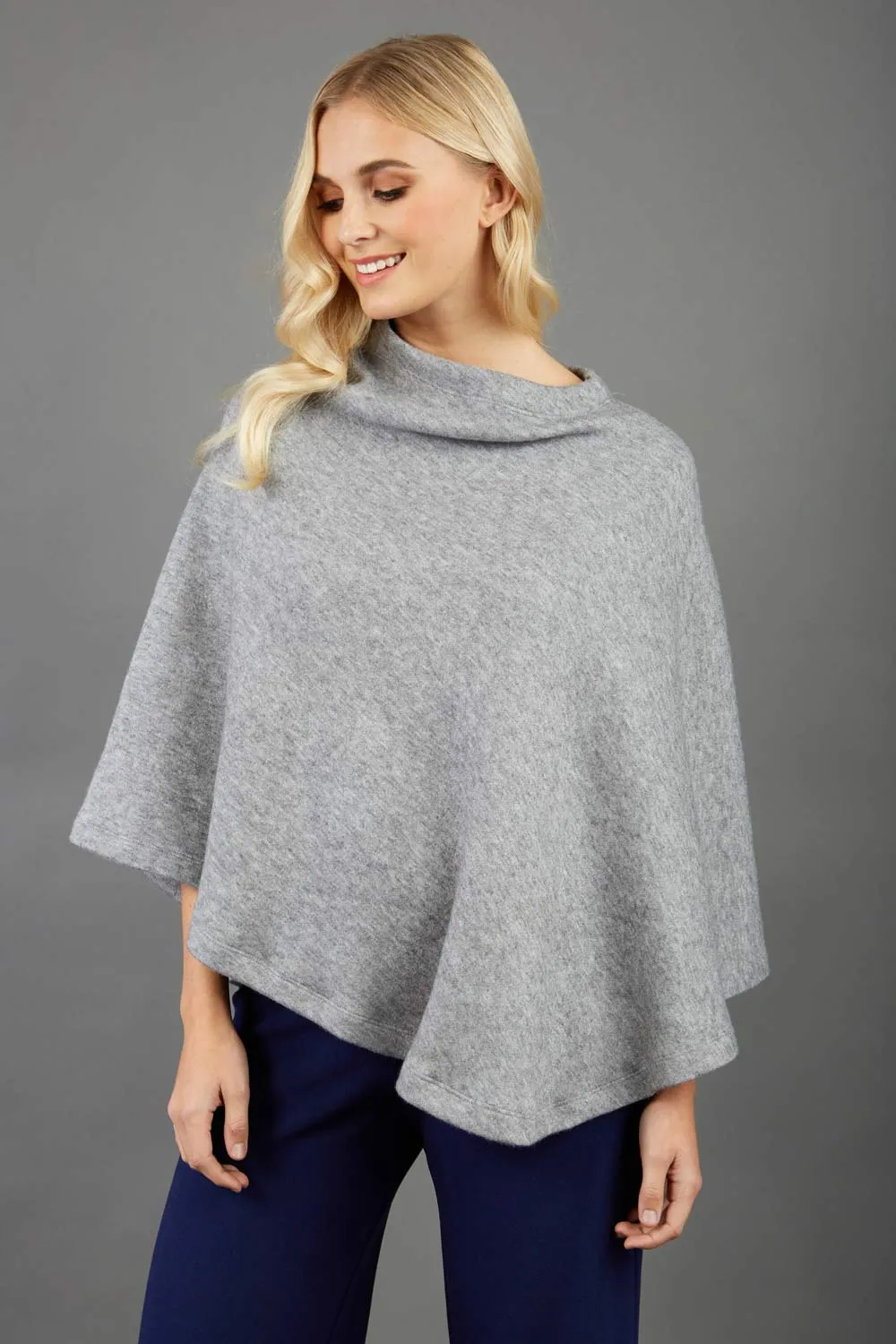 Rosalia Tricot Poncho